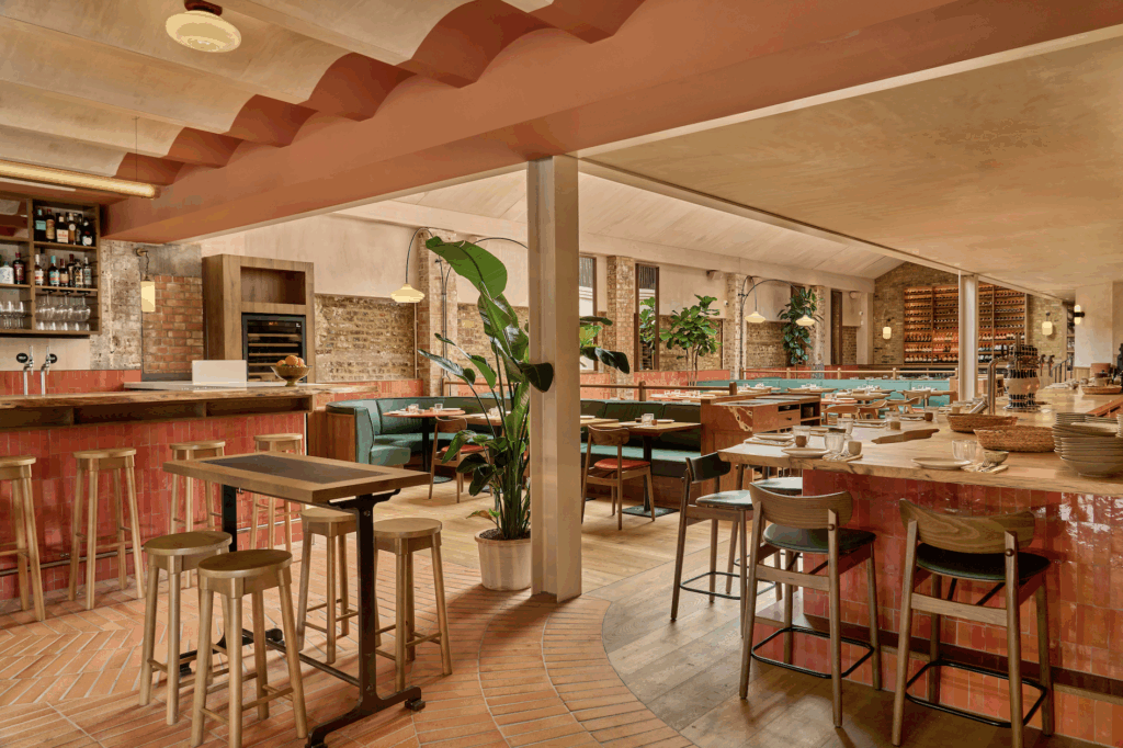 MAIN RESTAURANT DESIGN